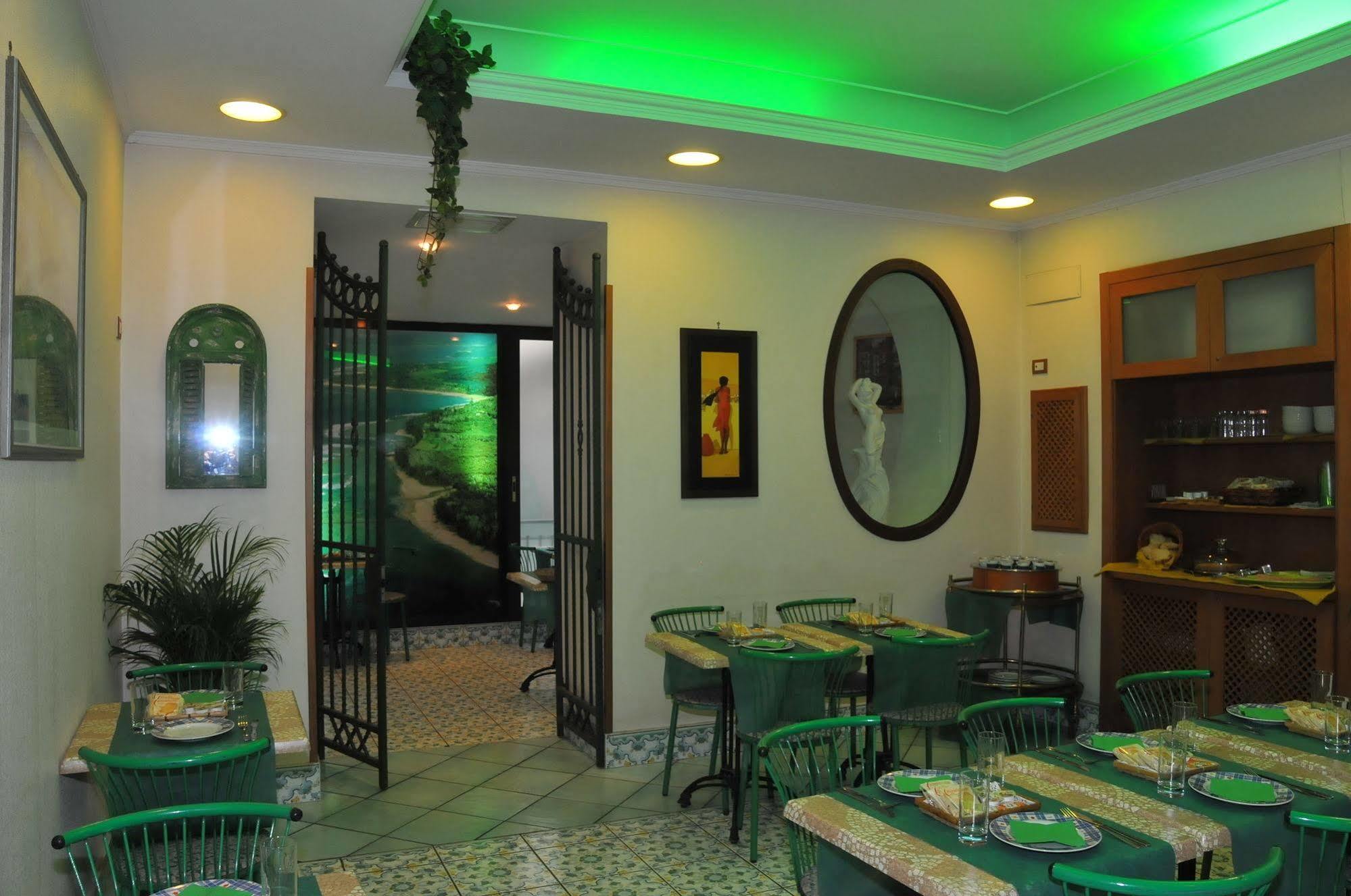 Hotel Potenza Neapel Exterior foto